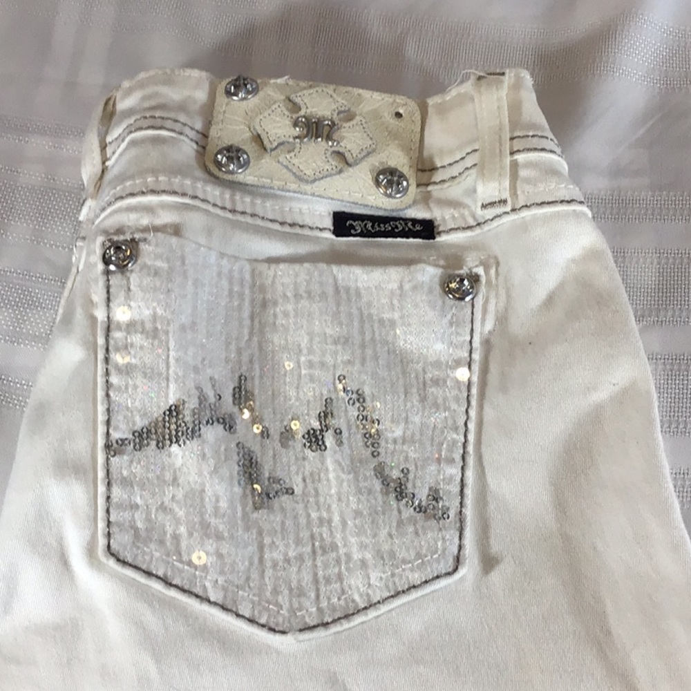 Worn once Miss Me perfect white jeans